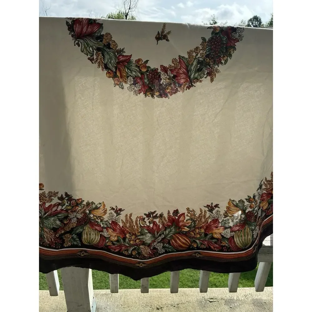 Vintage 1992 Fashion Industries Round Table Cloth 65